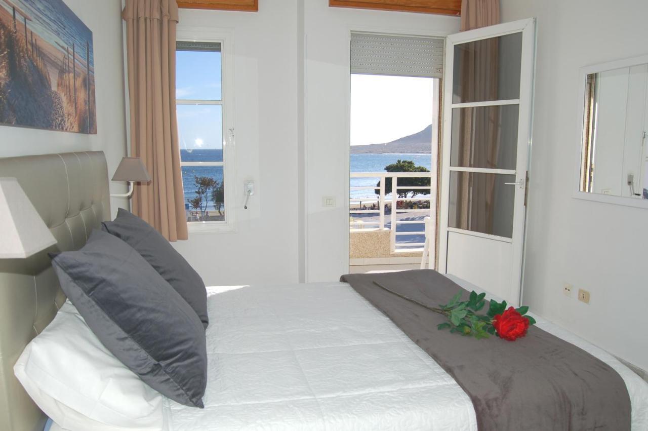 Apartamentos Los Laureles El Medano  Luaran gambar
